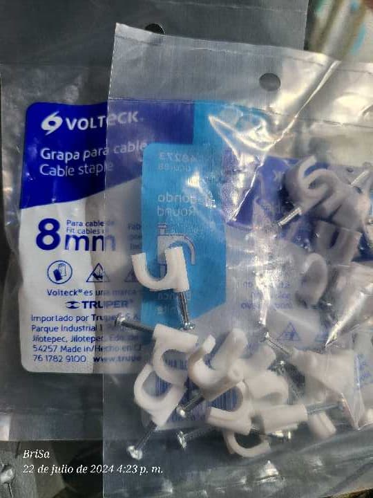 Grapa para Cable Blanca 8mm 48273