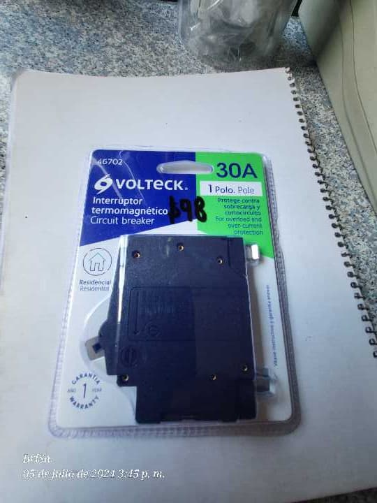 Interruptor Termomagnetico 30A 46702